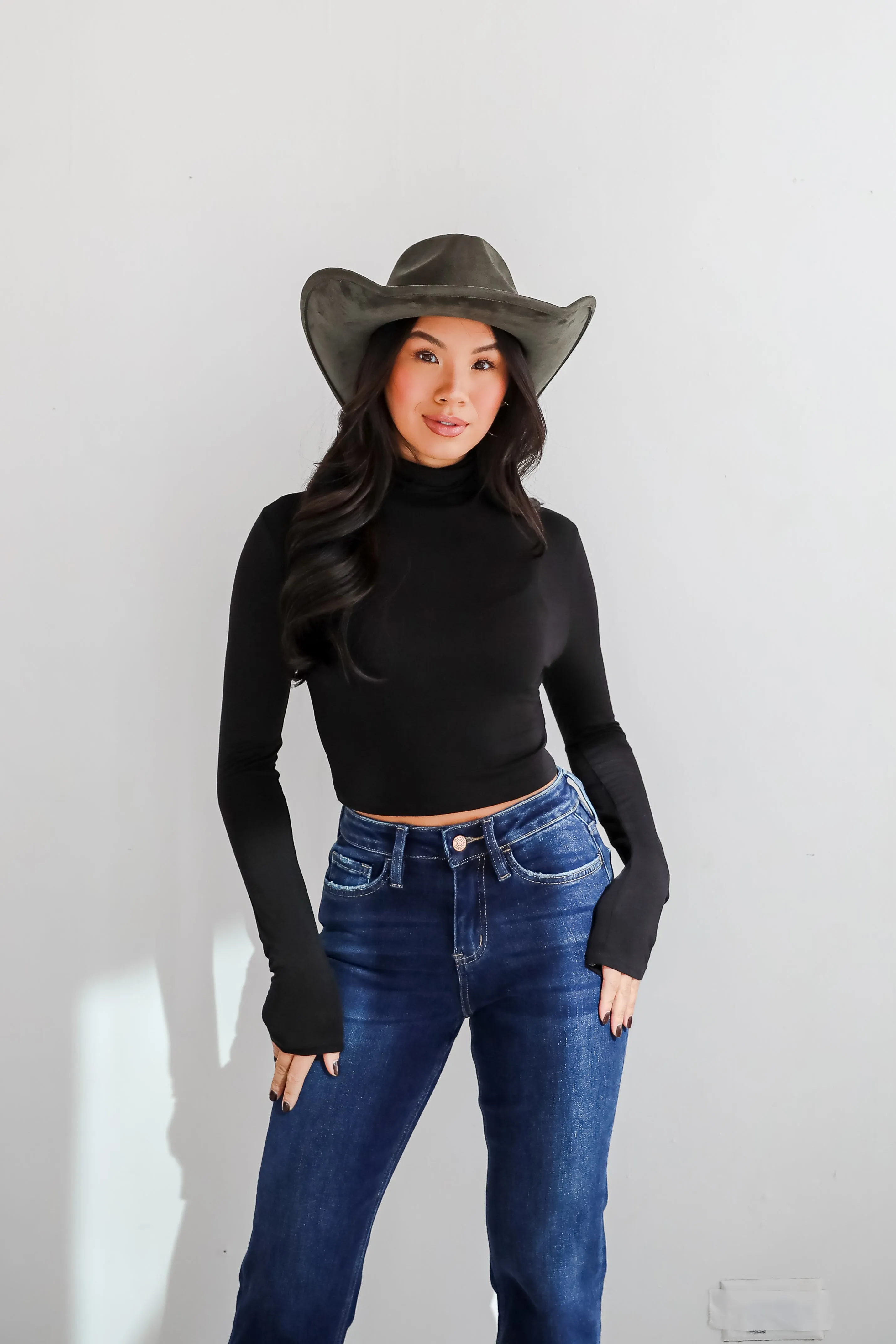 Aurora Mock Neck Crop Top - DU DEAL