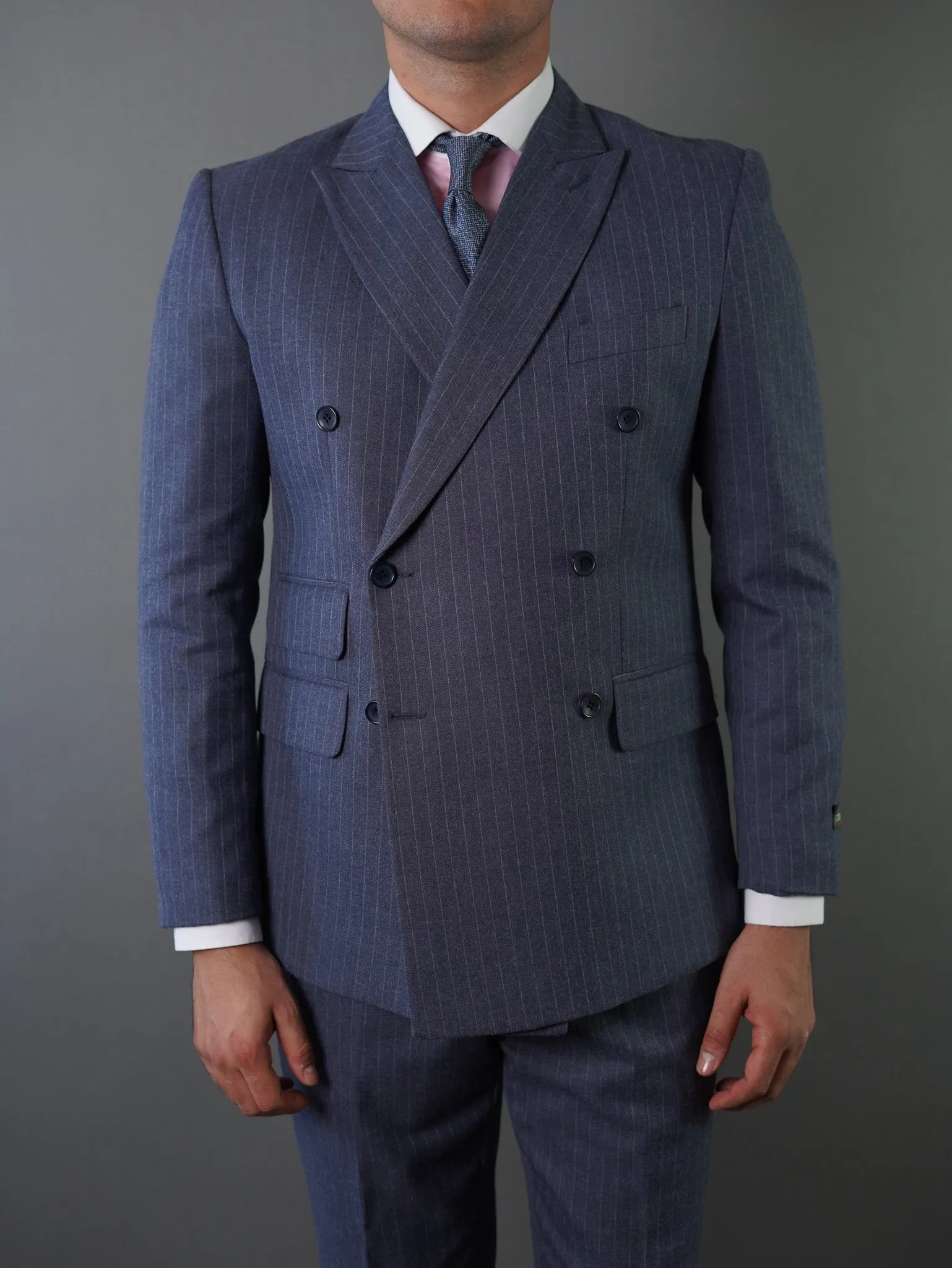 Double breasted suit -blue striped