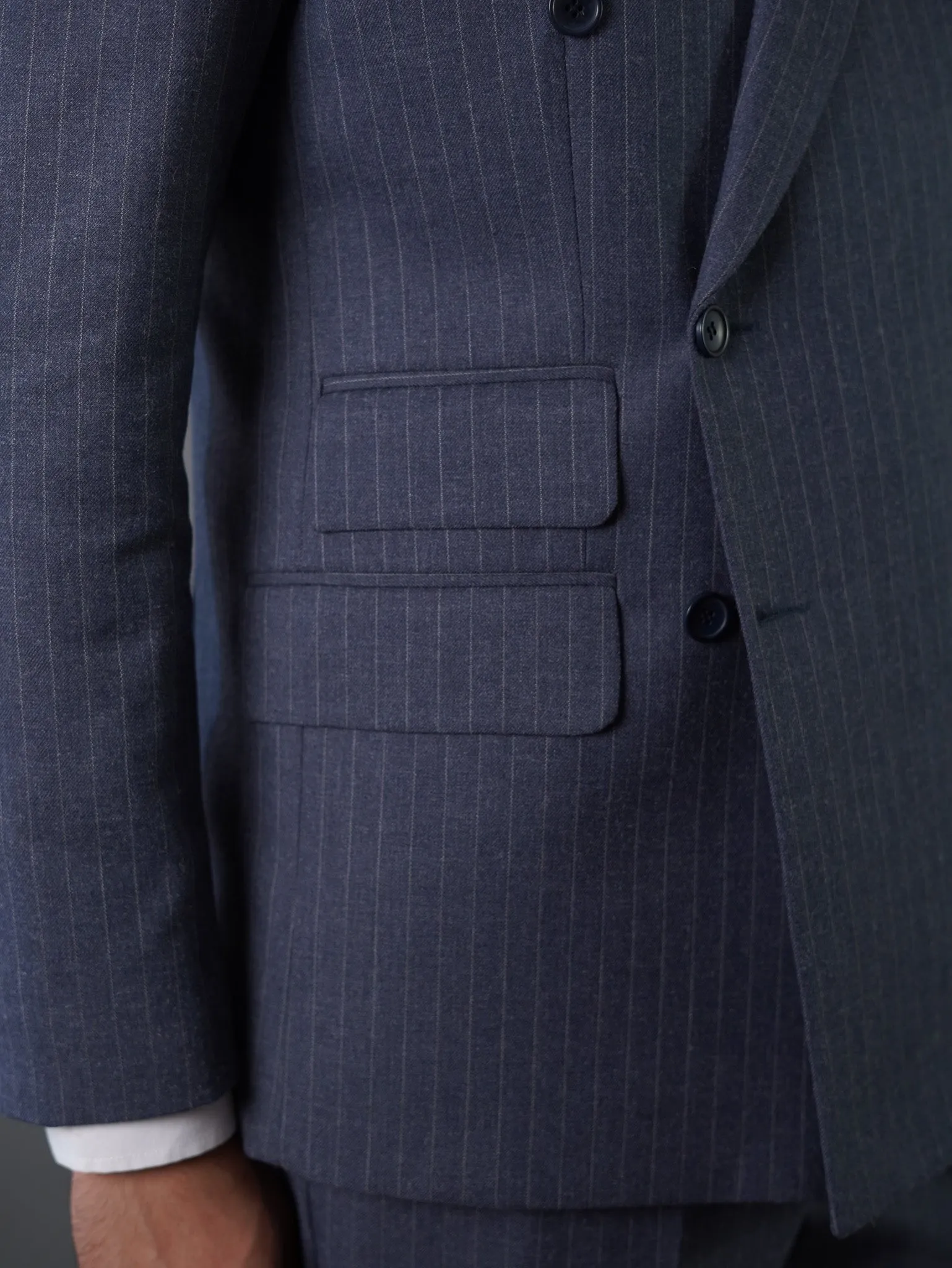 Double breasted suit -blue striped